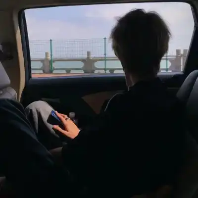 李荷